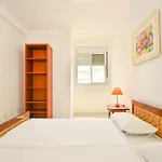 Águas dos Ingleses, Apartamento 3 suítes, uma quadra da Praia dos Ingleses N1617
